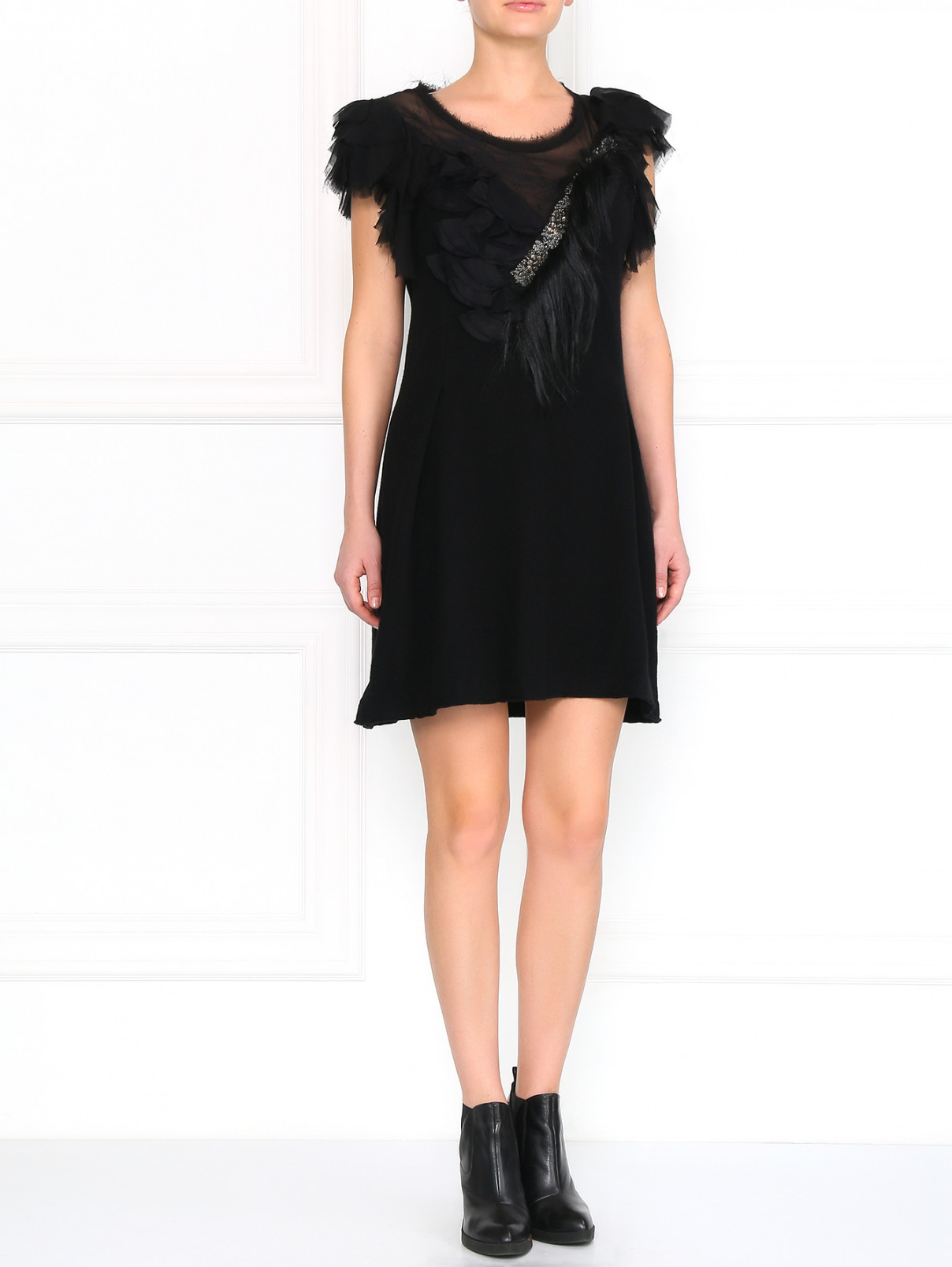 Трикотажное платье декорированное мехом Antonio Marras  –  Модель Общий вид  – Цвет:  Черный