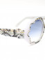 Солнцезащитные очки в пластиковой оправе с узором Cutler and Gross  –  Деталь