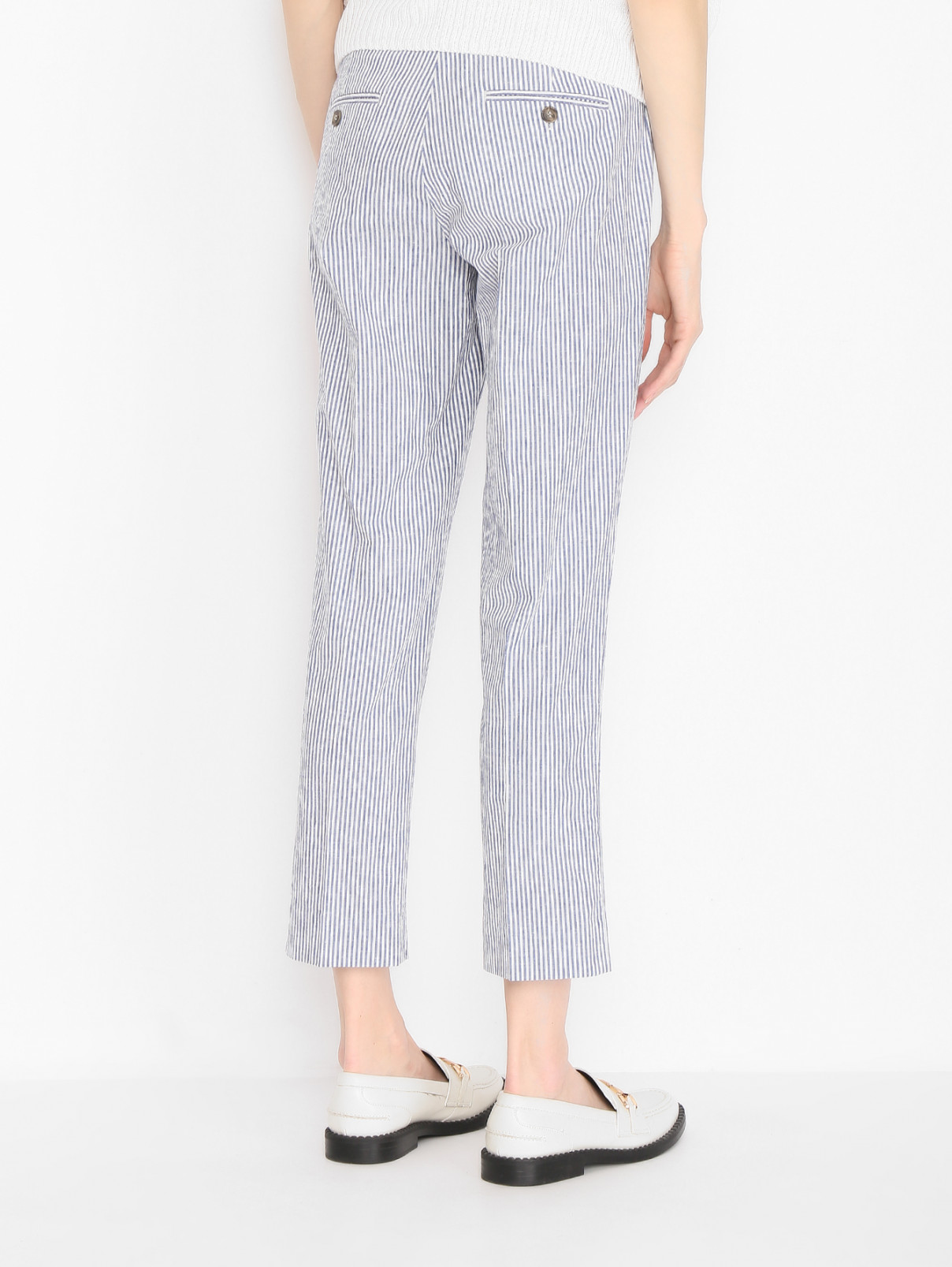 Укороченные брюки из хлопка и льна в полоску Weekend Max Mara  –  МодельВерхНиз1  – Цвет:  Узор