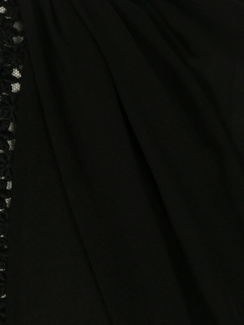Блуза из шелка с декоративной вышивкой - Деталь