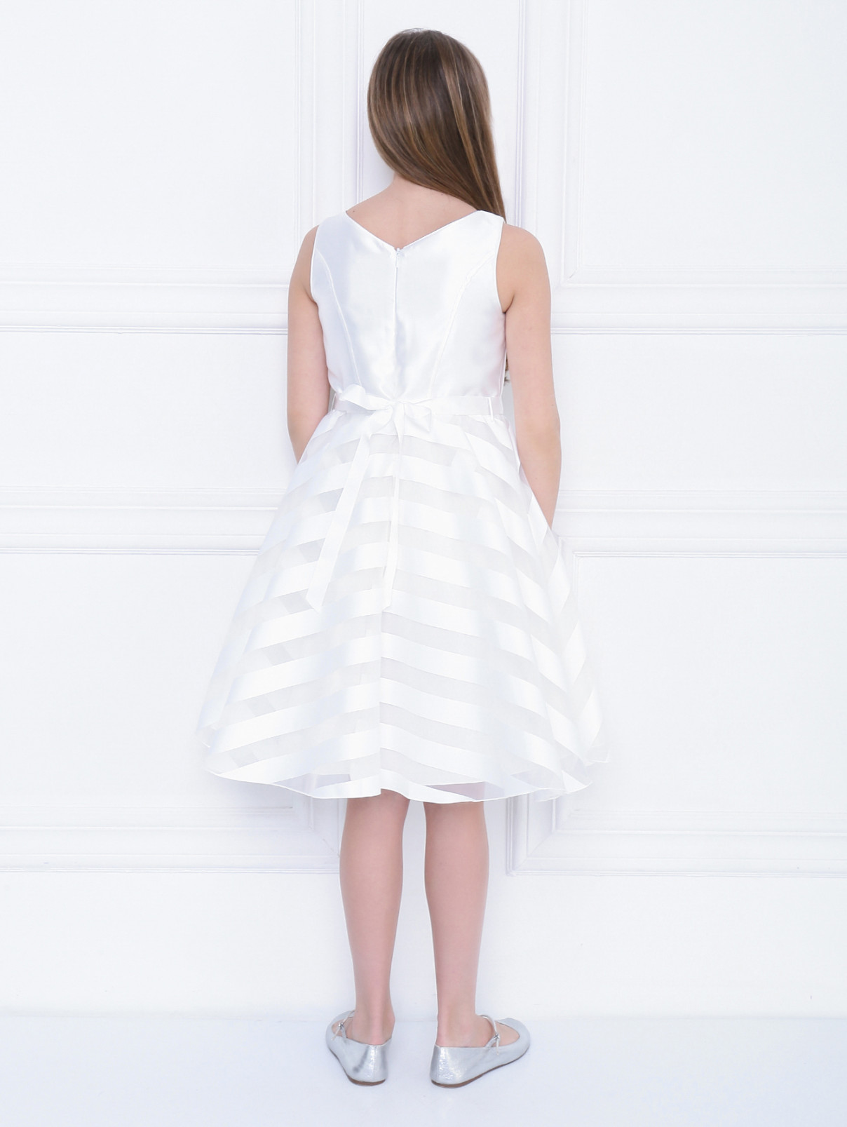 Платье-миди с декором на юбке Aletta Couture  –  МодельВерхНиз1  – Цвет:  Белый
