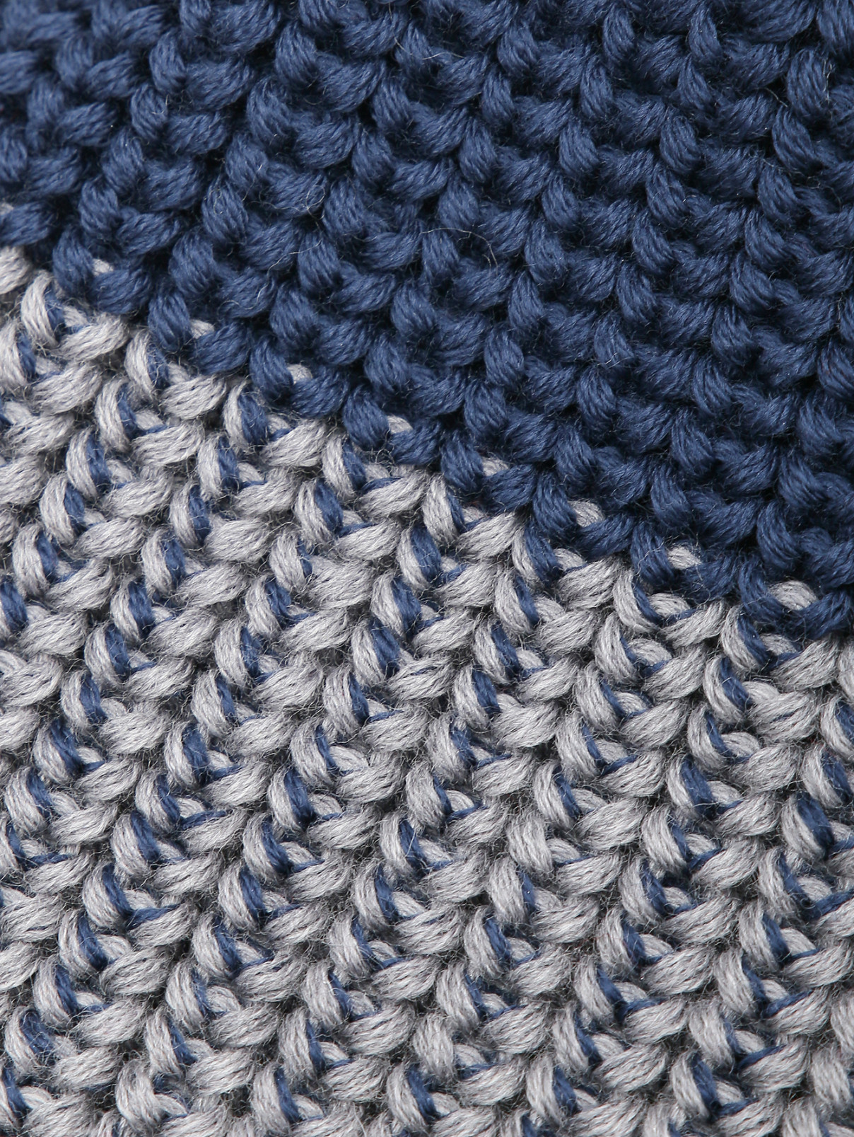 Шапка крупной вязки из шерсти Catya  –  Деталь  – Цвет:  Синий