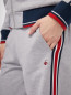 Спортивные брюки из хлопка с лампасами BOSCO  –  Деталь