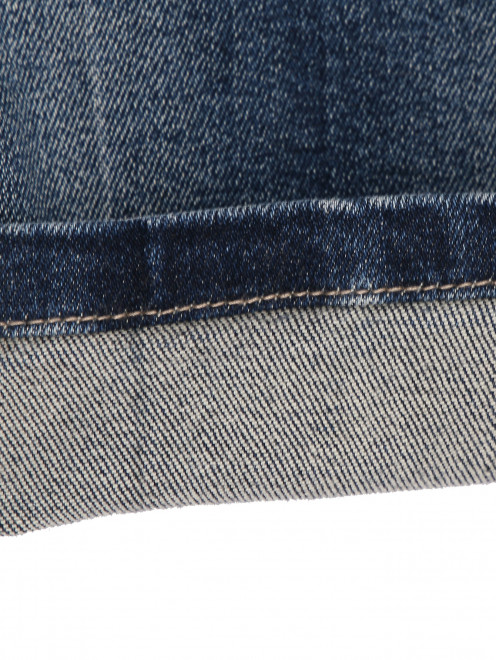 Прямые джинсы с вышивкой - Деталь2