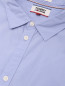 Рубашка из хлопка с коротким рукавом Tommy Jeans  –  Деталь