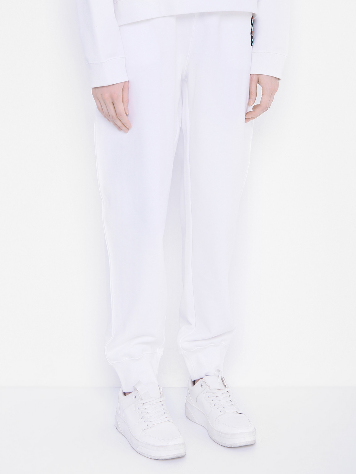Хлопковые брюки с аппликацией Ermanno Scervino  –  МодельВерхНиз  – Цвет:  Белый