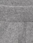 Шерстяной костюм с брошью Wool&Cotton  –  Деталь