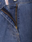 Укороченные джинсы из светлого денима Persona by Marina Rinaldi  –  Деталь1