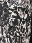 Блуза из шелка с узором DKNY  –  Деталь