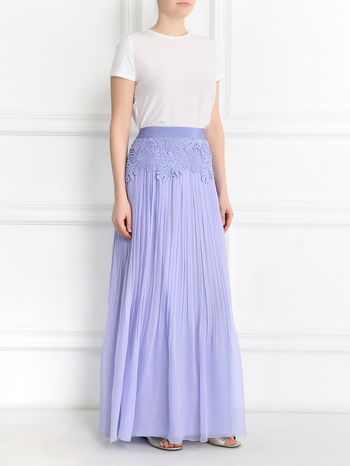 Плиссированная юбка из шелка с отделкой из кружева Alberta Ferretti  –  Модель Общий вид  – Цвет:  Фиолетовый