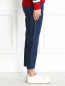 Укороченные джинсы из мягкого денима Love Moschino  –  Модель Верх-Низ2