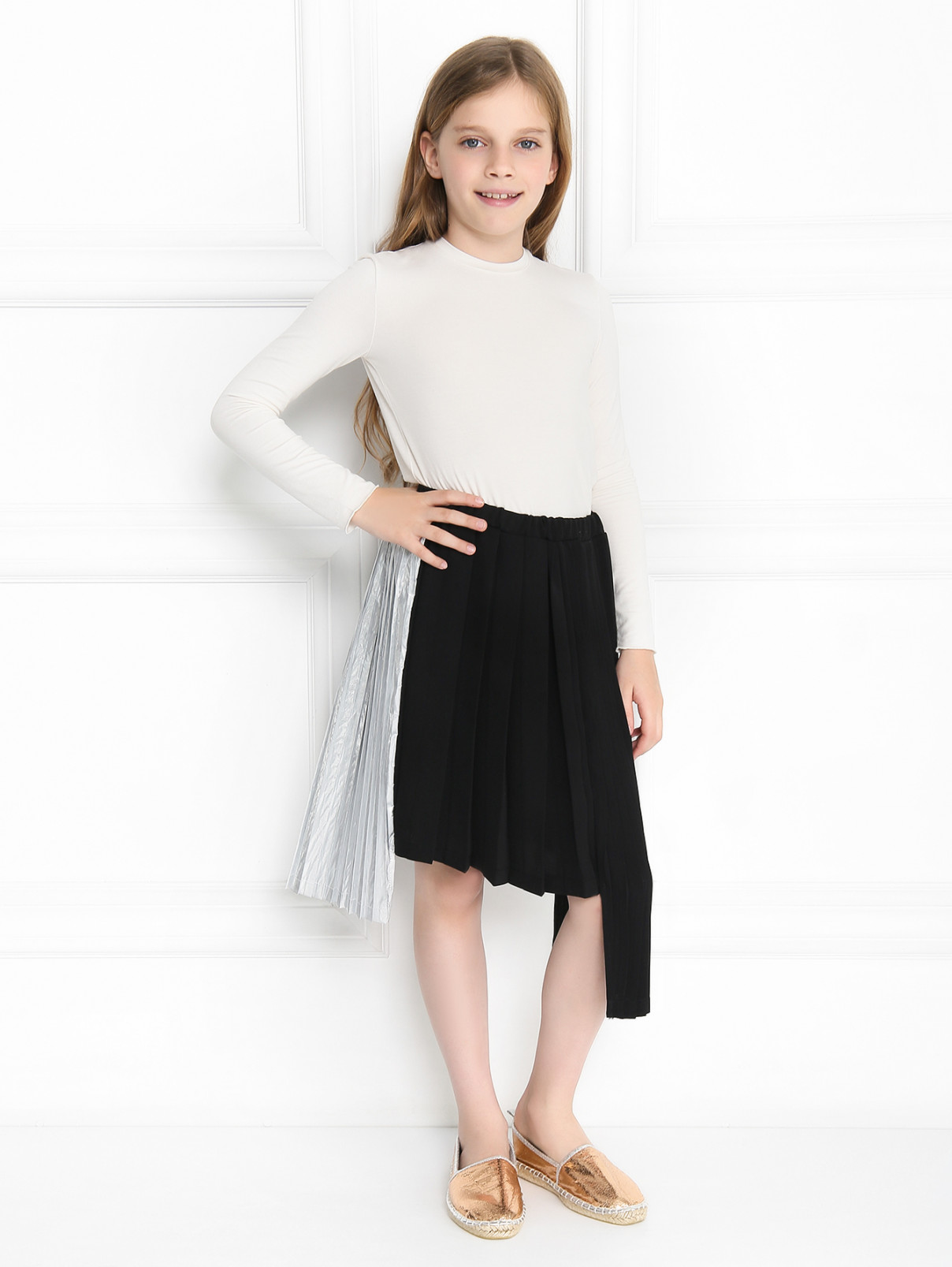 Плиссированная юбка со вставкой N21  –  МодельОбщийВид  – Цвет:  Черный