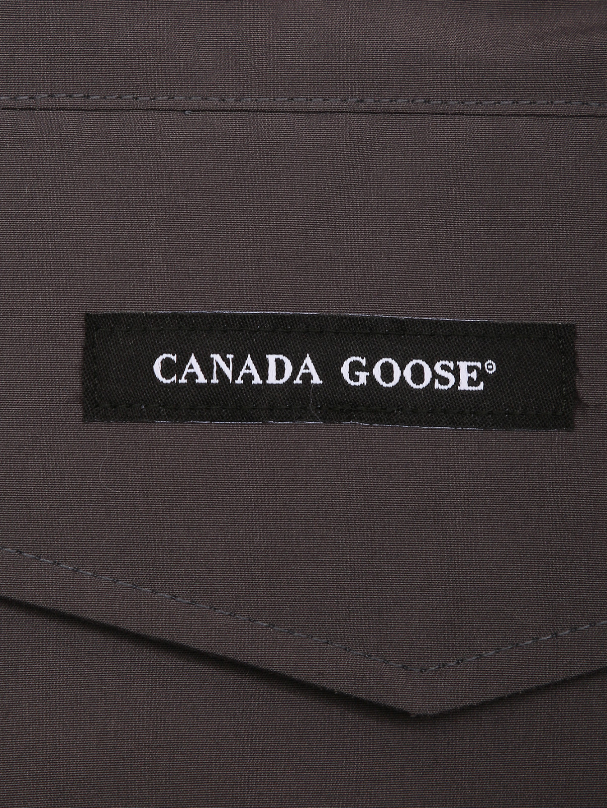 Парка пуховая на молнии с накладными карманами Canada Goose  –  Деталь  – Цвет:  Серый