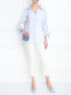 Блуза с узором "полоска" и декоративной вышивкой Alice+Olivia  –  МодельОбщийВид