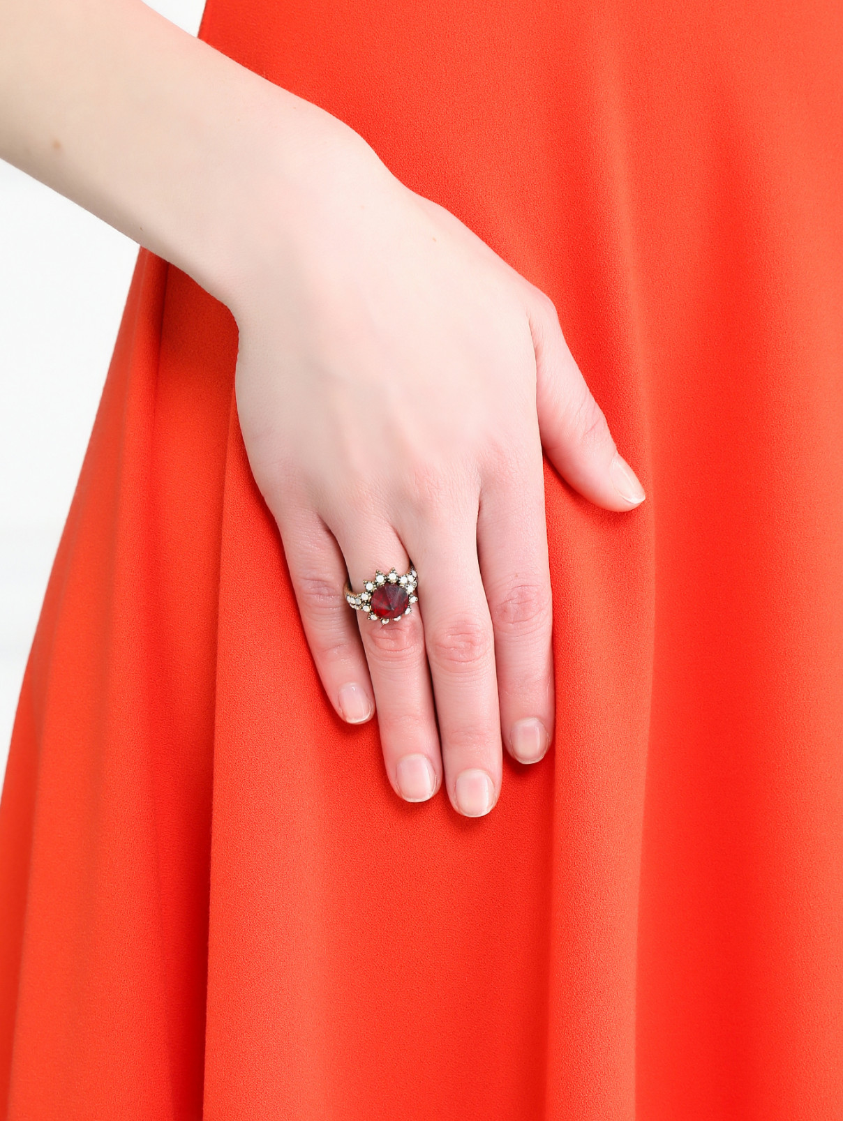 Кольцо из металла декорированное кристаллами Look&Took  –  Модель Общий вид  – Цвет:  Красный
