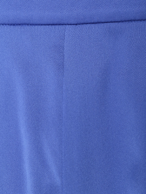 Удлиненные шорты из шелка на резинке  - Деталь