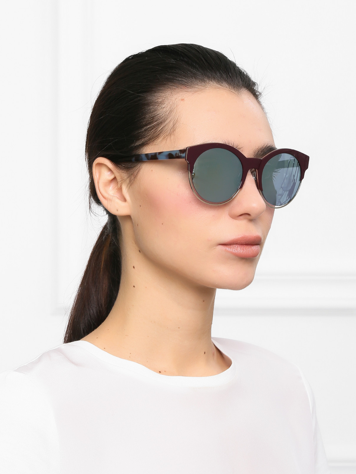 Солнцезащитные очки в оправе из пластика и металла Christian Dior  –  МодельОбщийВид  – Цвет:  Красный