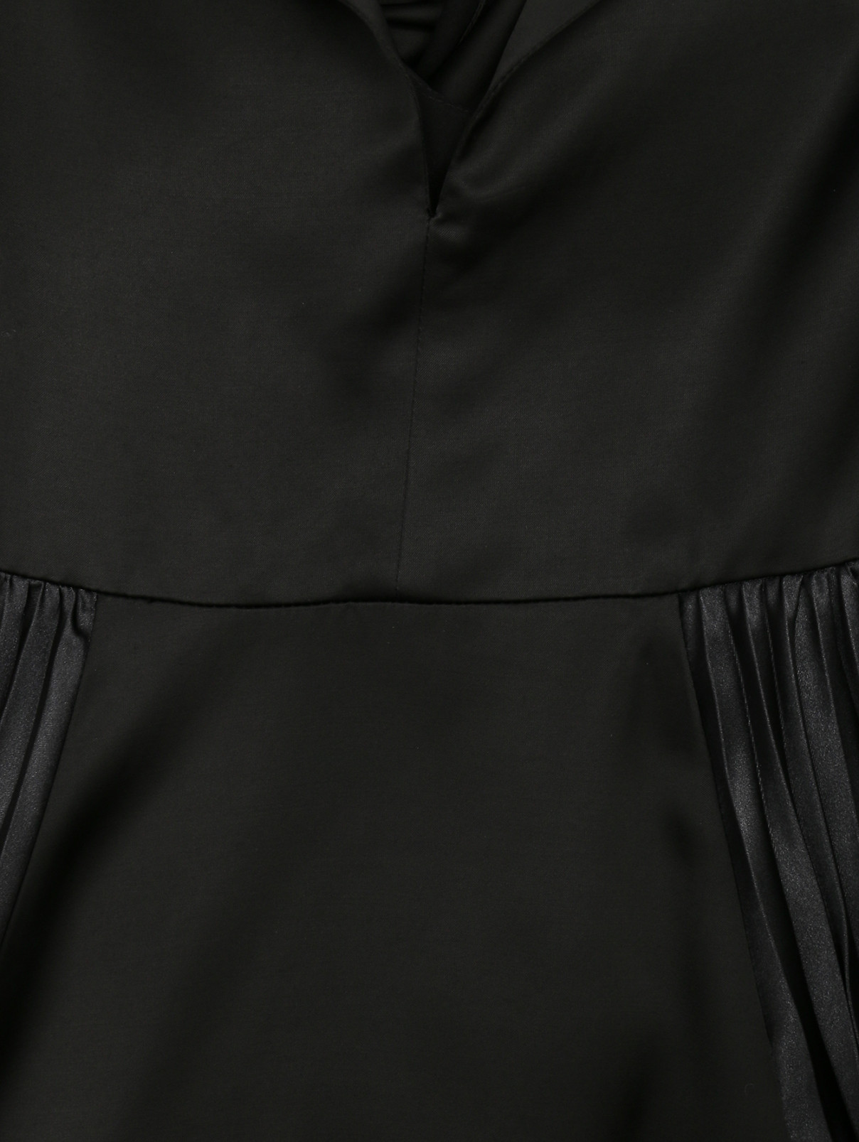Платье однотонное из вискозы J.W. Anderson  –  Деталь1  – Цвет:  Черный