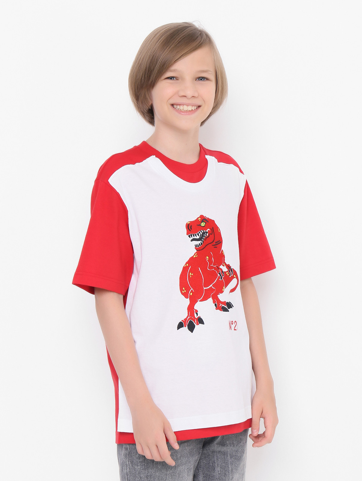 Хлопковая футболка с вышивкой N21  –  МодельВерхНиз  – Цвет:  Красный