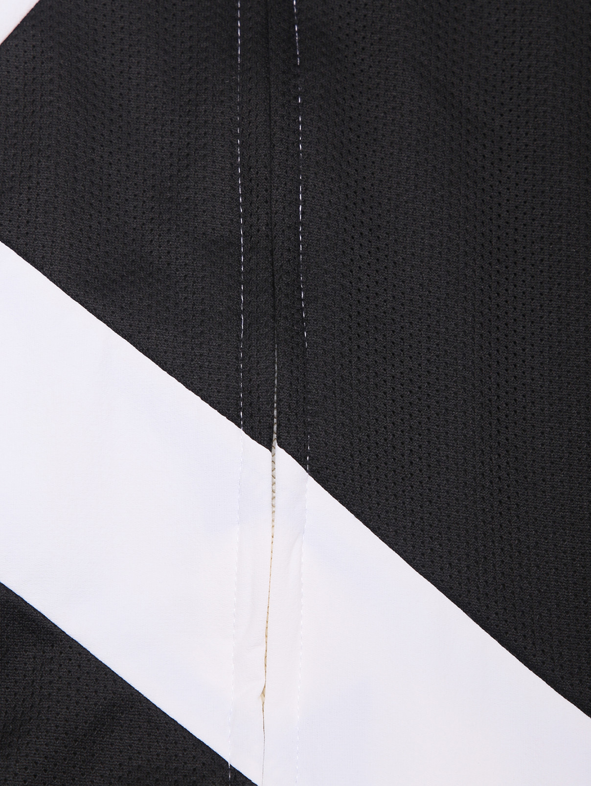 Ветровка с узором на молнии Adidas Originals  –  Деталь  – Цвет:  Черный