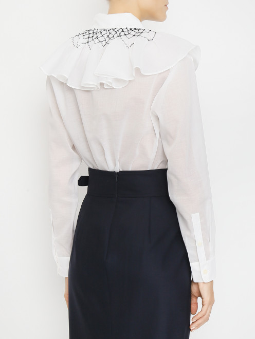 Блуза свободного кроя с контрастной вышивкой - МодельВерхНиз1