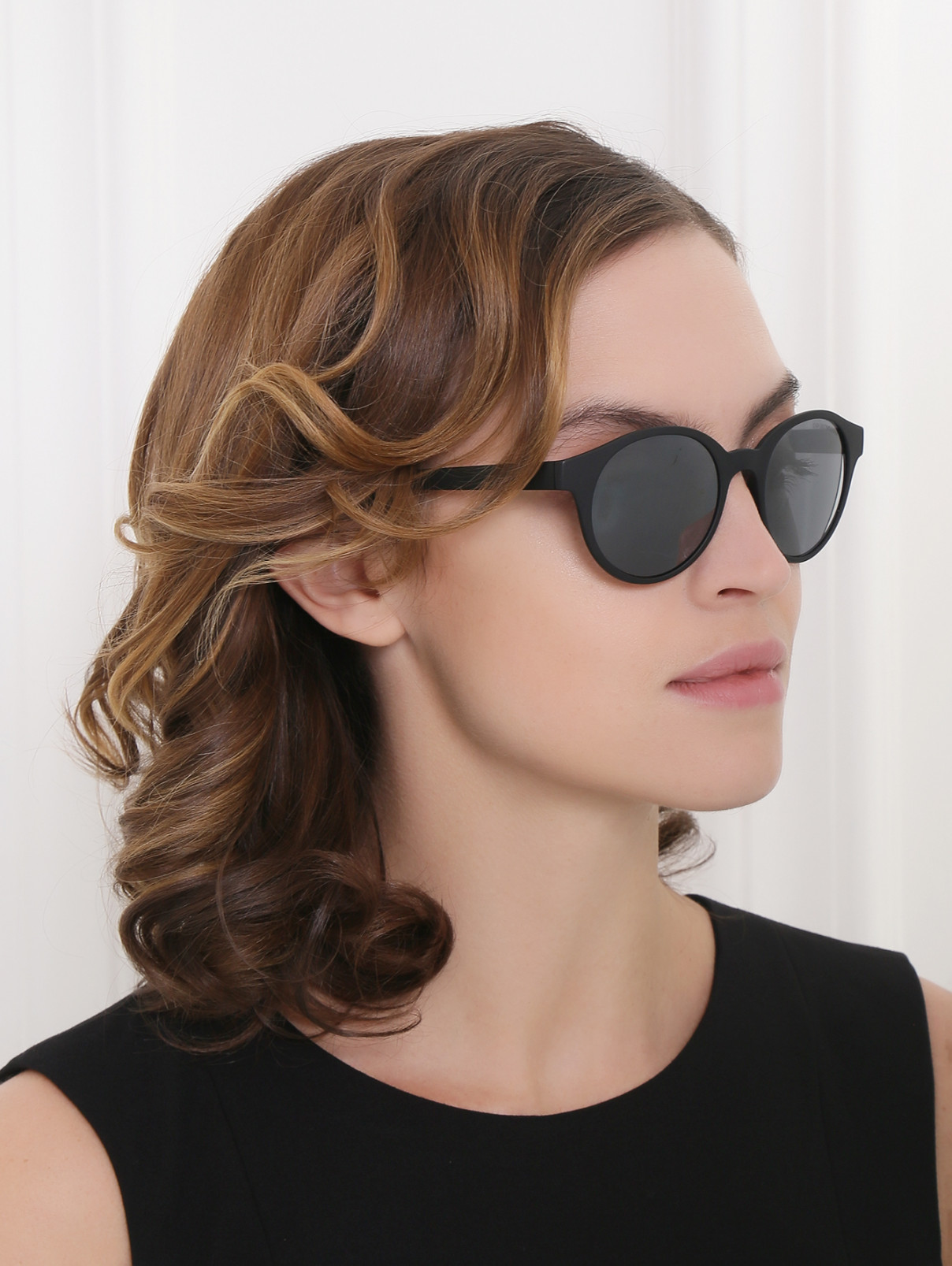 Солнцезащитные очки в пластиковой оправе Emporio Armani  –  МодельОбщийВид  – Цвет:  Черный