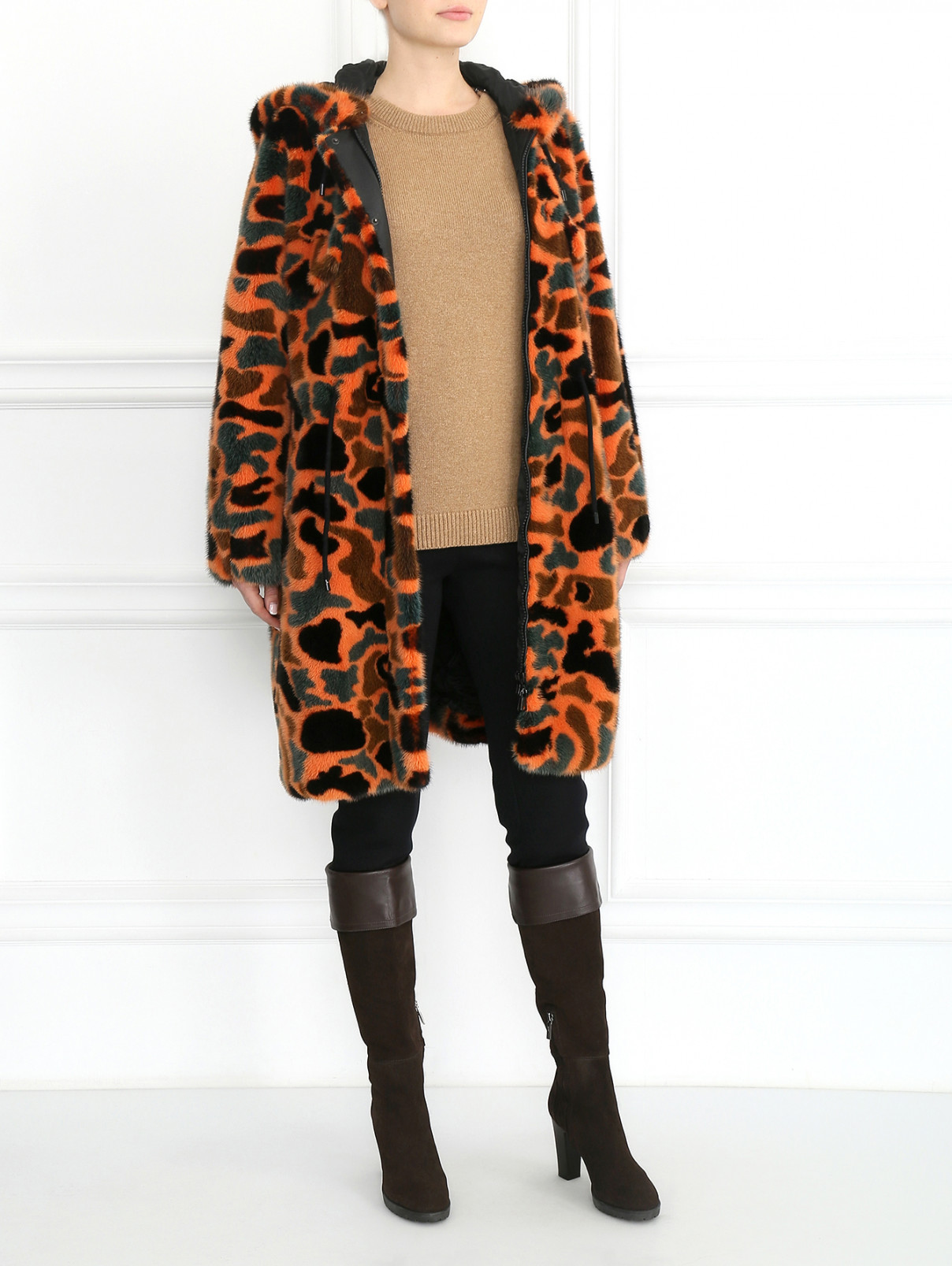 Шуба с капюшоном Moschino Couture  –  Модель Общий вид  – Цвет:  Оранжевый
