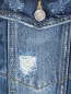 Удлиненная джинсовая куртка с принтом на спине Sjyp  –  Деталь