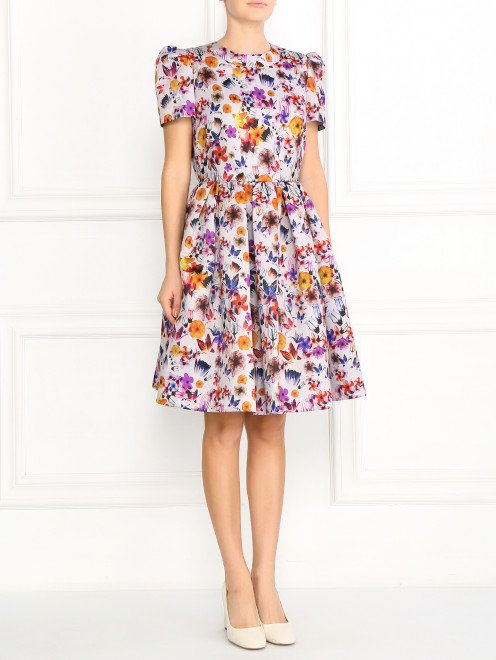 Платье с пышной юбкой и цветочным узором - Модель Общий вид
