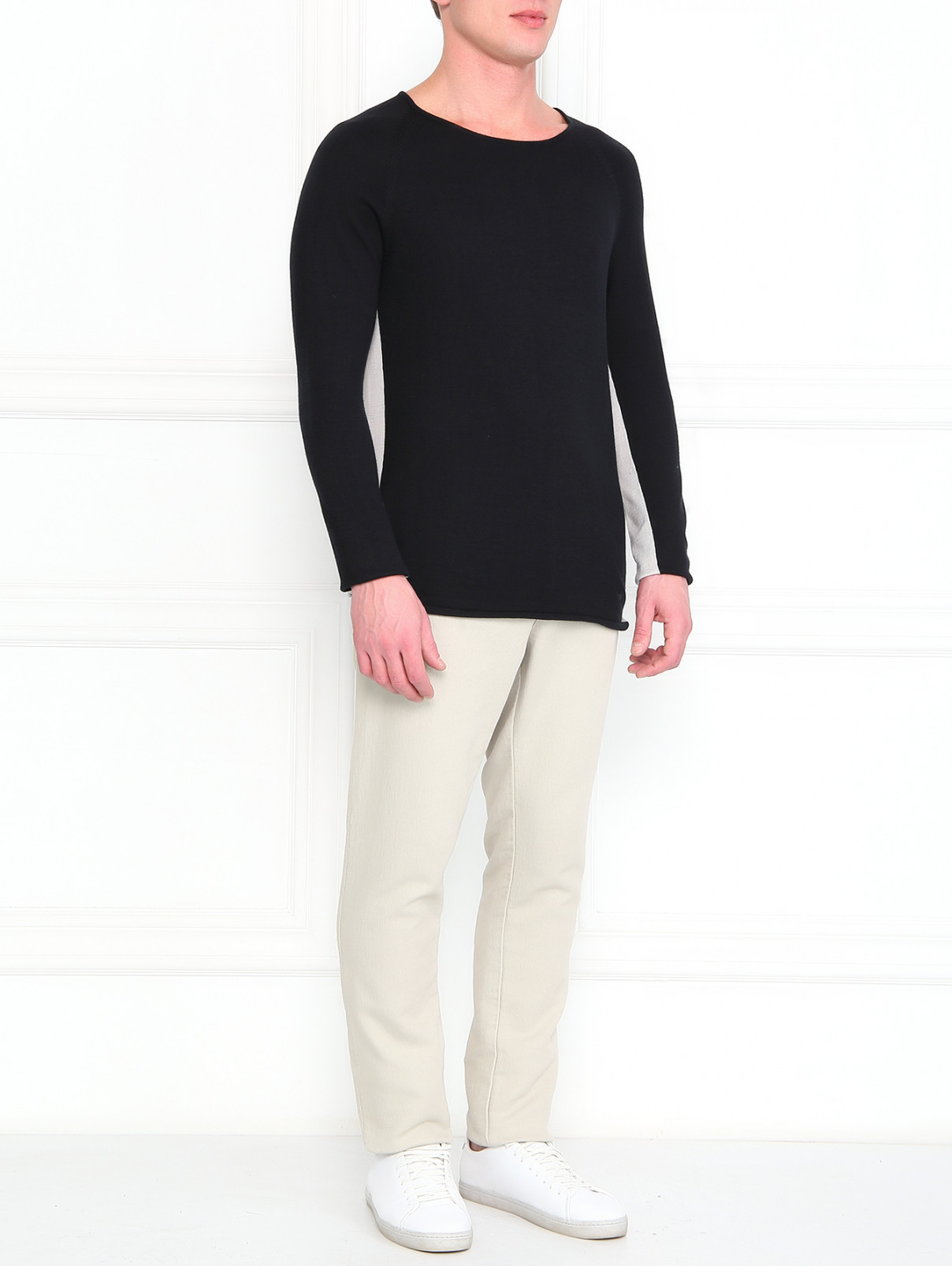 Джемпер из шелка с контрастными вставками Emporio Armani  –  Модель Общий вид  – Цвет:  Черный
