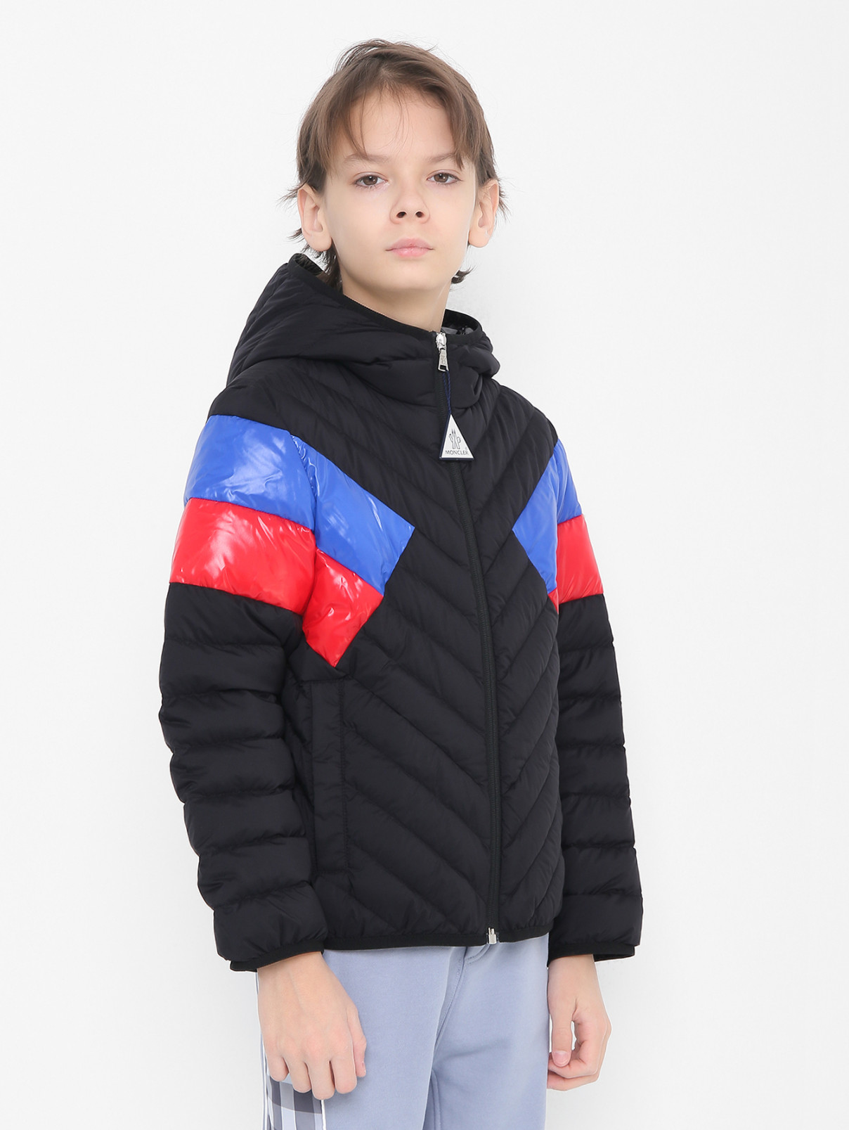 Пуховик с цветными вставками Moncler  –  МодельВерхНиз  – Цвет:  Черный