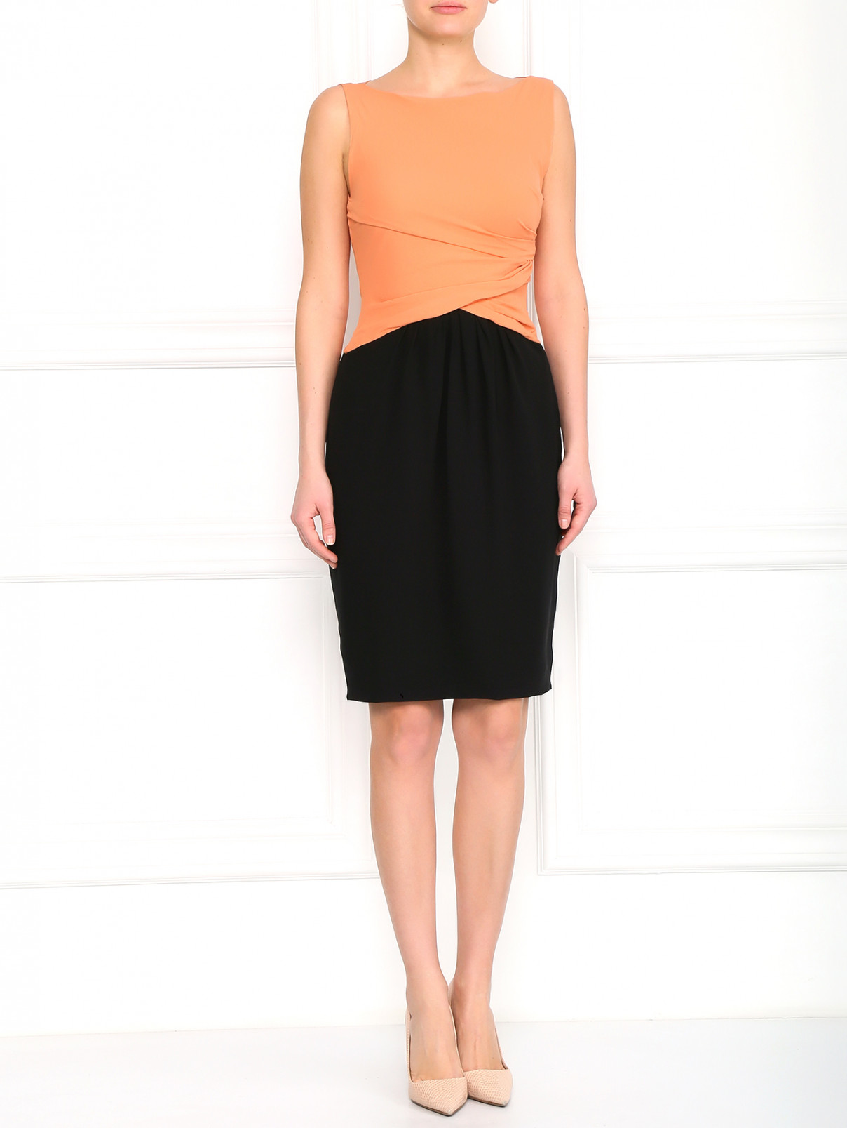 Платье из шелка с драпировкой Moschino  –  Модель Общий вид  – Цвет:  Черный