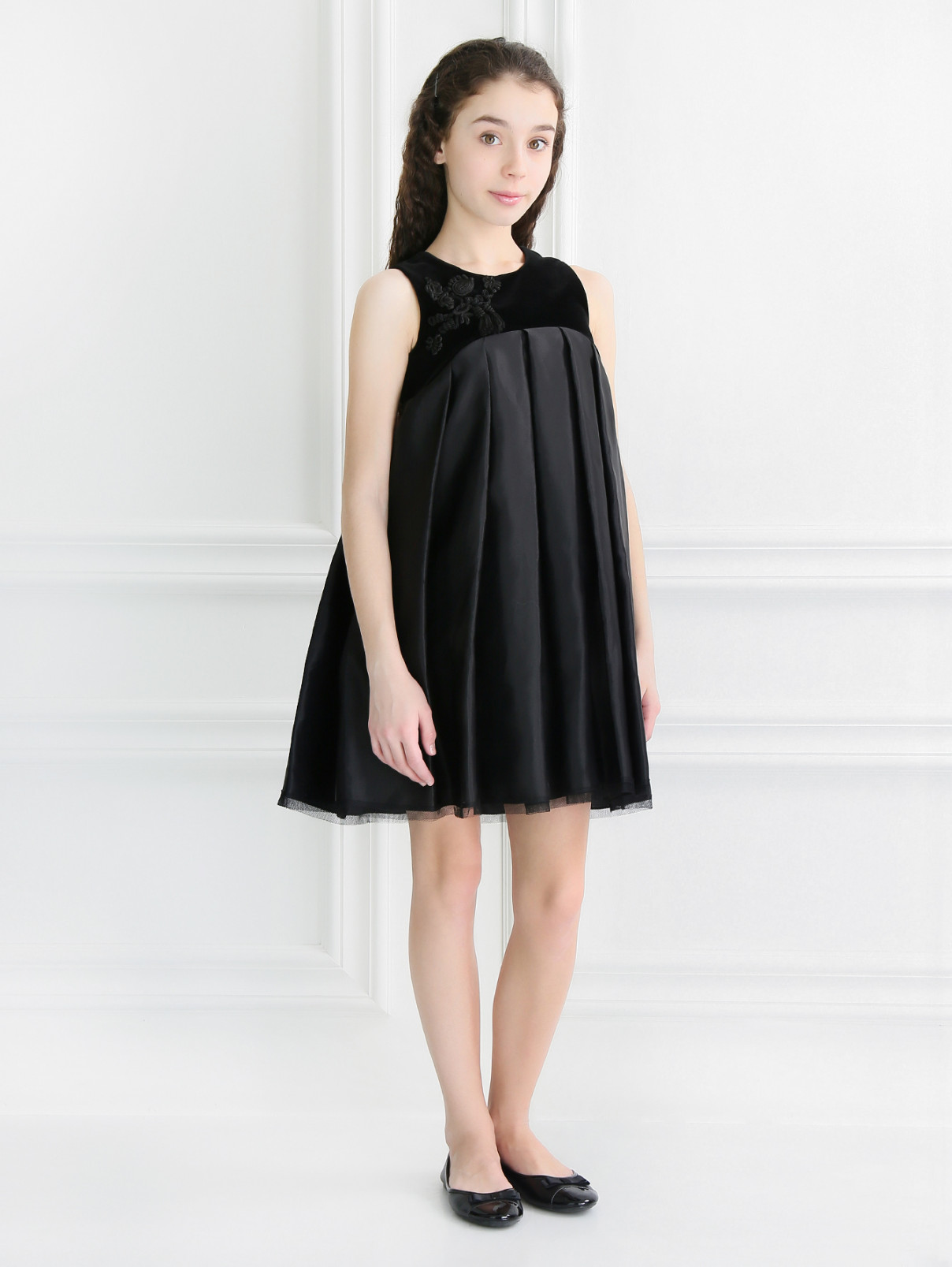Бархатное платье с шелковой юбкой плиссэ Dior  –  Модель Общий вид  – Цвет:  Черный