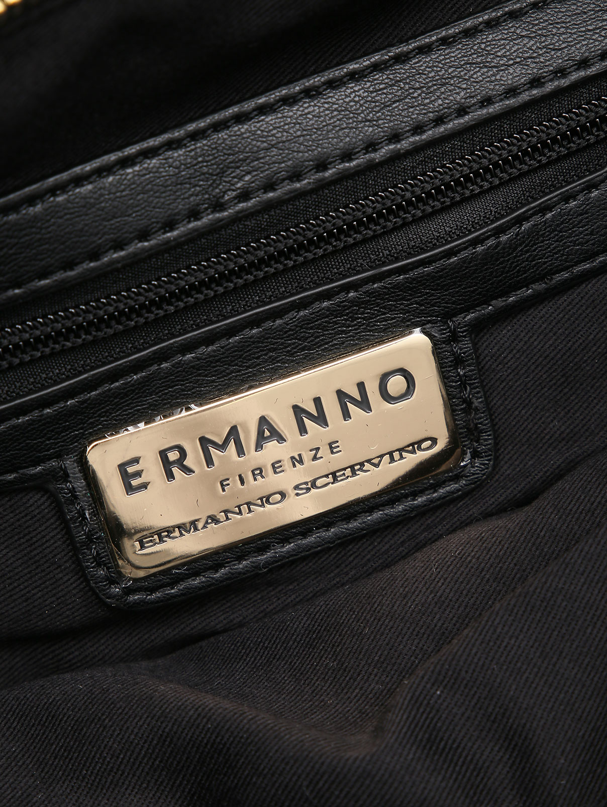 Стеганая сумка с логотипом Ermanno Firenze  –  Деталь1  – Цвет:  Черный