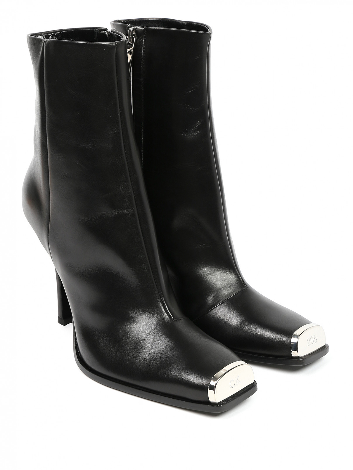 Ботильоны из кожи с металлической фурнитурой Calvin Klein 205W39NYC  –  Общий вид  – Цвет:  Черный