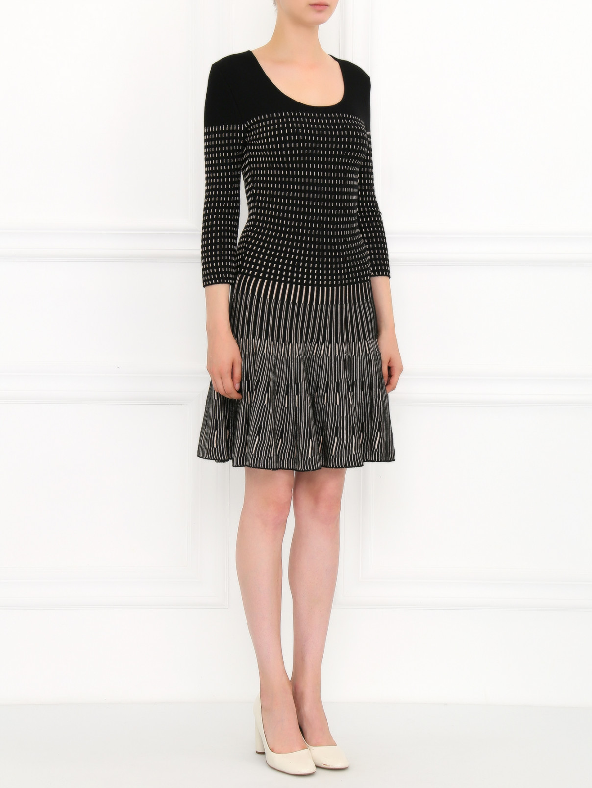 Трикотажное платье с узором Lil pour l'Autre  –  Модель Общий вид  – Цвет:  Черный