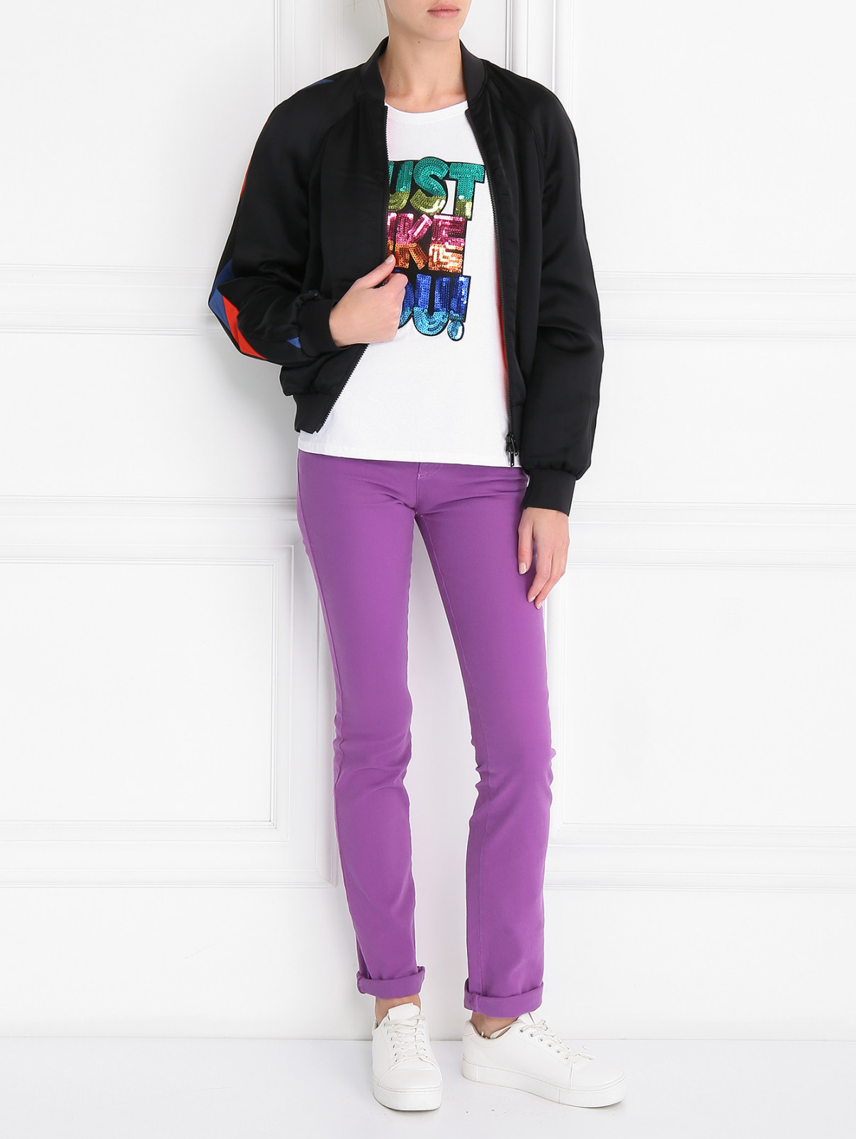Узкие джинсы из хлопка Iceberg  –  Модель Общий вид  – Цвет:  Фиолетовый