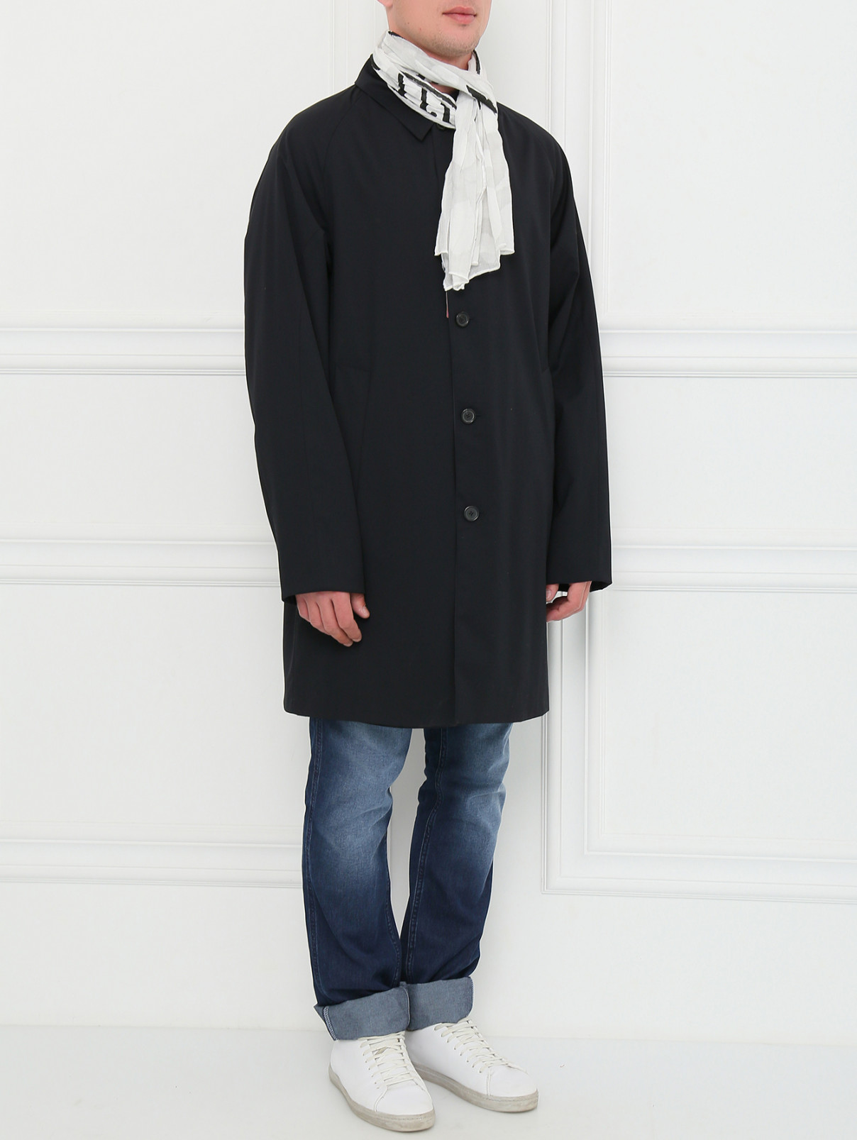 Шарф из хлопка Armani Jeans  –  Модель Общий вид  – Цвет:  Белый