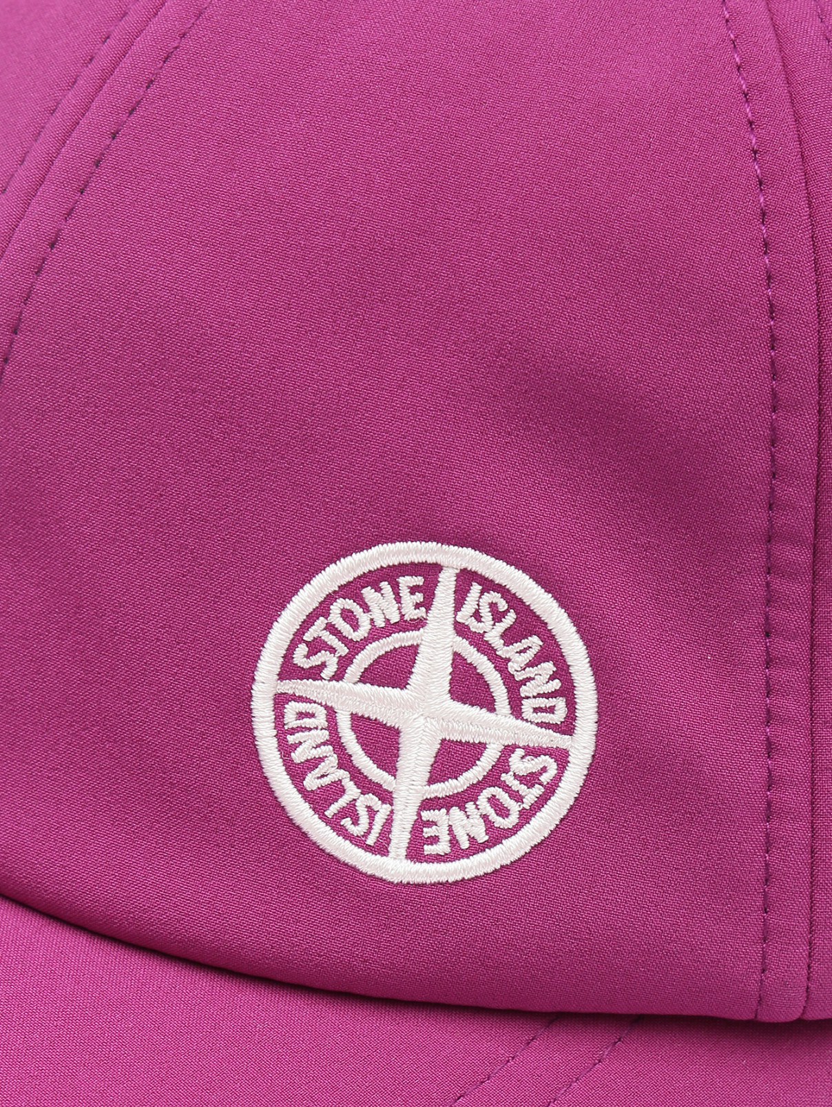 Бейсболка с вышивкой Stone Island  –  Деталь  – Цвет:  Фиолетовый