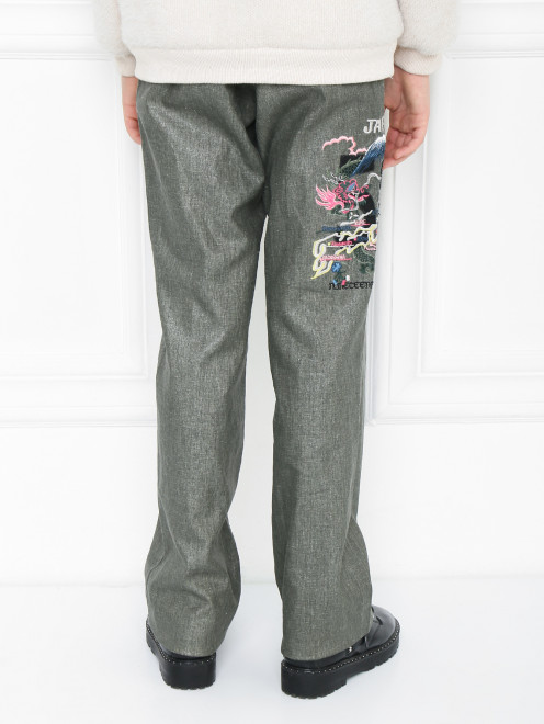 Широкие брюки с объемной вышивкой - МодельВерхНиз1