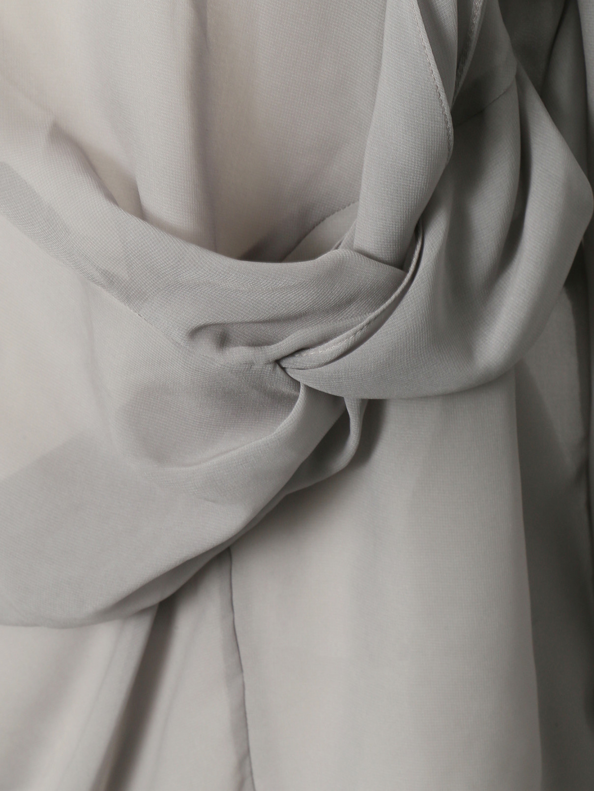 Блуза свободного кроя с драпировкой Anne Valerie Hash  –  Деталь1  – Цвет:  Серый