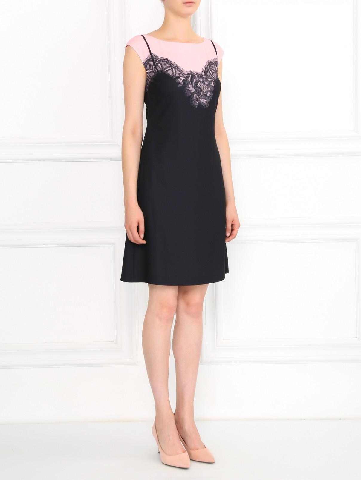 Платье-миди с принтом Moschino Boutique  –  Модель Общий вид  – Цвет:  Розовый