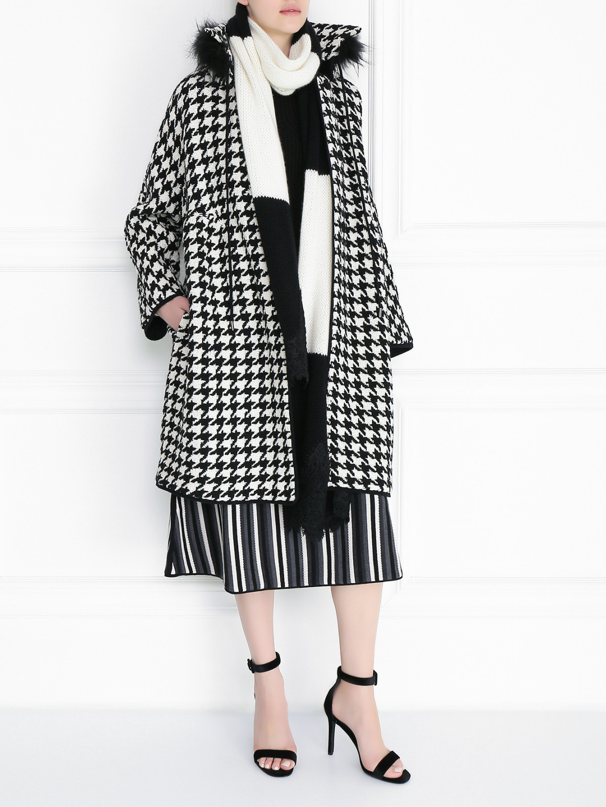 Пальто из шерсти с узором и меховым воротником Ermanno Scervino  –  Модель Общий вид  – Цвет:  Узор