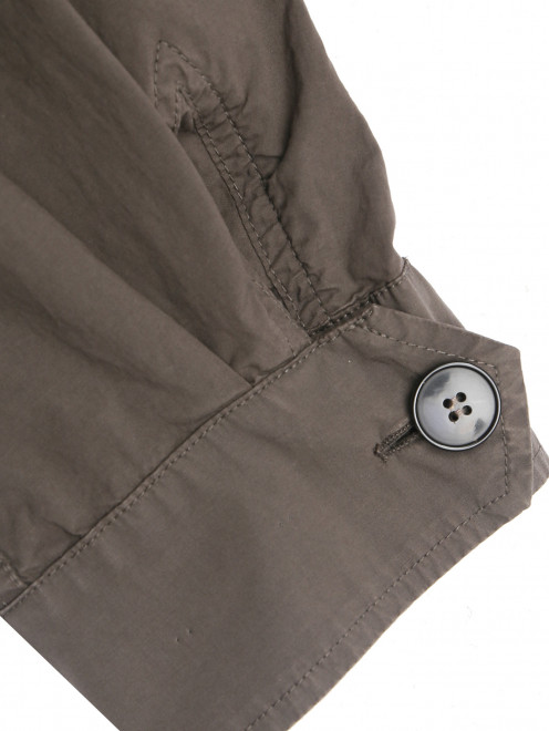 Куртка на пуговицах с накладными карманами - Деталь1