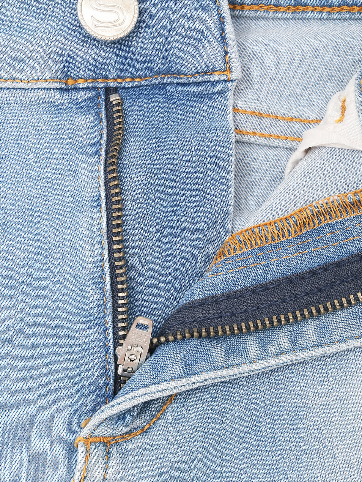 Зауженные джинсы из светлого денима SILVIAN HEACH  –  Деталь2  – Цвет:  Синий
