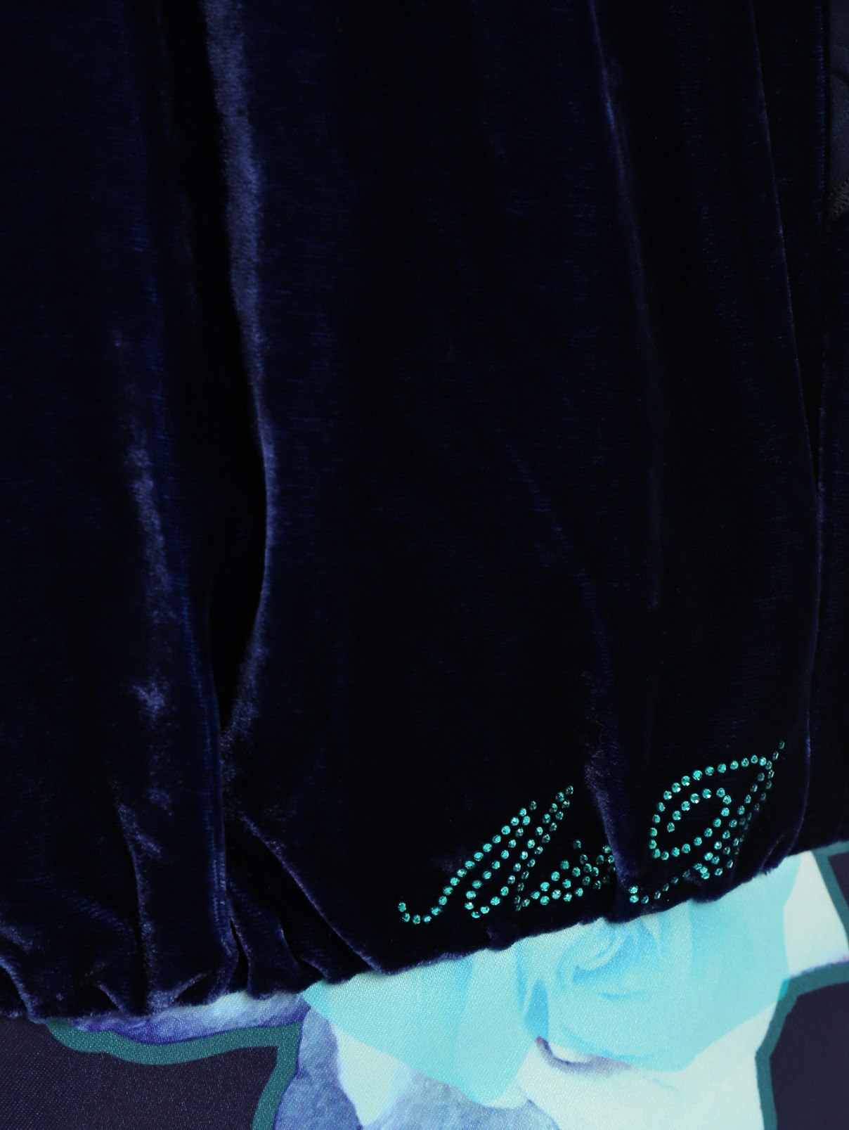 Бархатное платье с юбкой с цветочным узором Miss Blumarine  –  Деталь1  – Цвет:  Синий