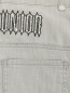 Джинсы с вышивкой и молниями на манжетах Moschino  –  Деталь1
