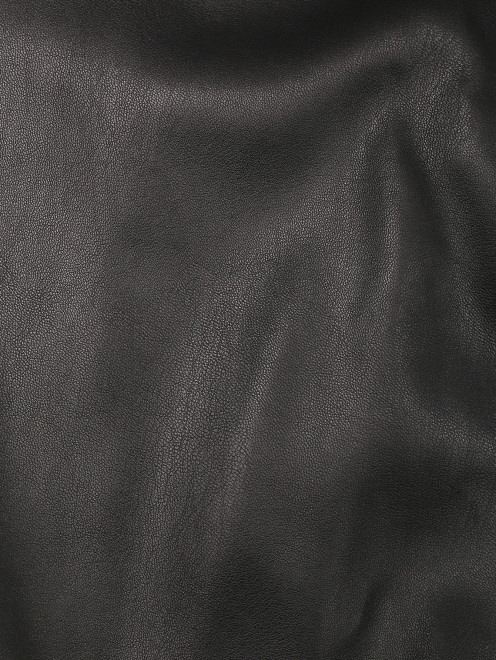Блуза с V-образным вырезом - Деталь
