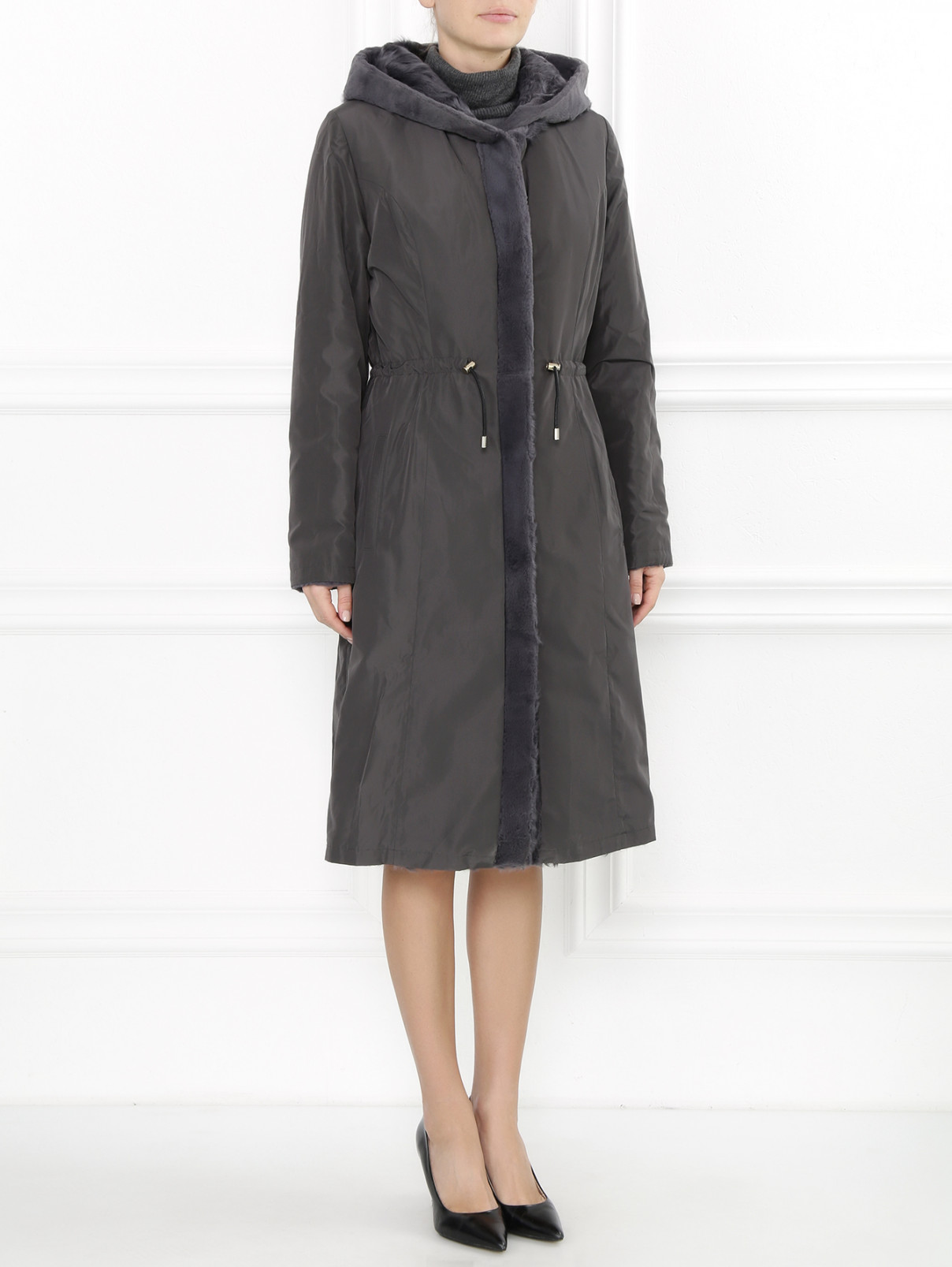 Двустороннее пальто из меха и нейлона Yves Salomon  –  Модель Общий вид  – Цвет:  Серый