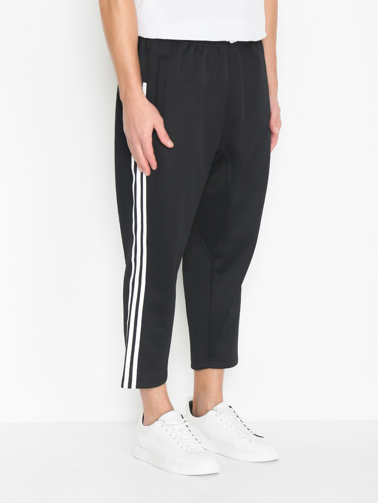 Jogging homme adidas original hotsell